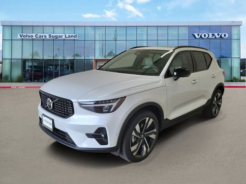 2026 Volvo XC40 B5 Ultra