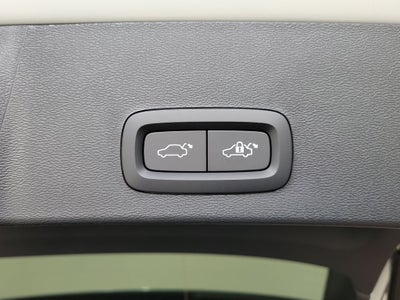 2026 Volvo XC40 B5 Ultra