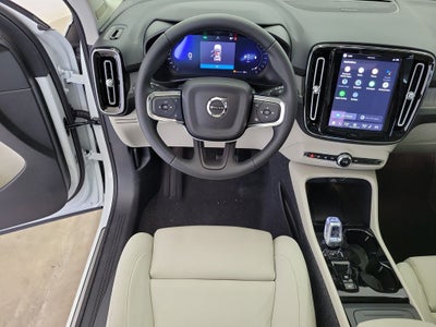 2026 Volvo XC40 B5 Ultra