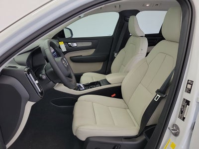 2026 Volvo XC40 B5 Ultra