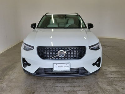 2026 Volvo XC40 B5 Ultra