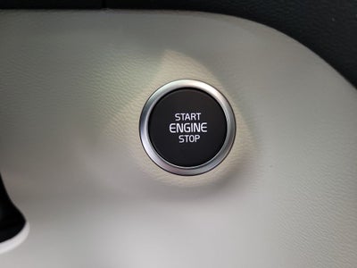 2026 Volvo XC40 B5 Ultra