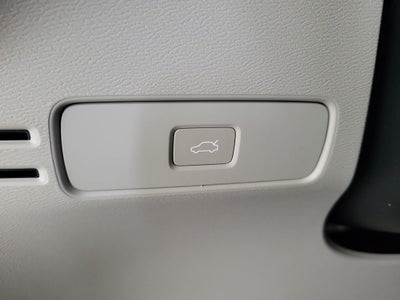 2026 Volvo XC40 B5 Ultra