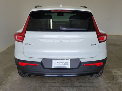 2026 Volvo XC40 B5 Ultra
