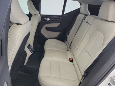 2026 Volvo XC40 B5 Ultra