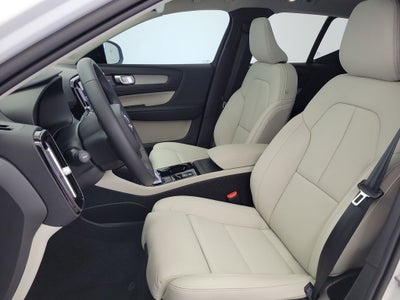 2026 Volvo XC40 B5 Ultra