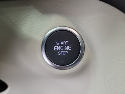 2026 Volvo XC40 B5 Ultra