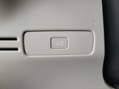 2026 Volvo XC40 B5 Ultra