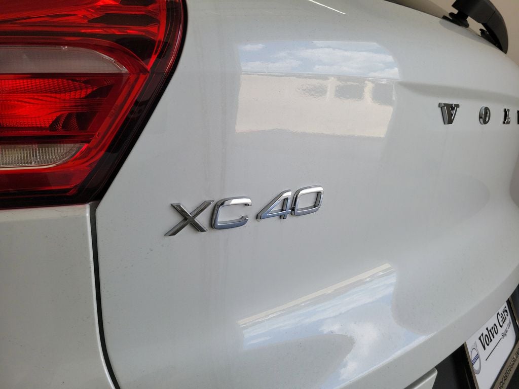 2026 Volvo XC40 B5 Ultra