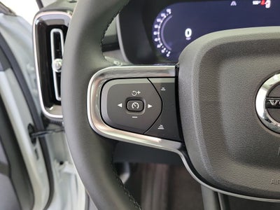2026 Volvo XC40 B5 Ultra