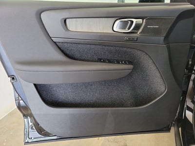 2026 Volvo XC40 B5 Ultra