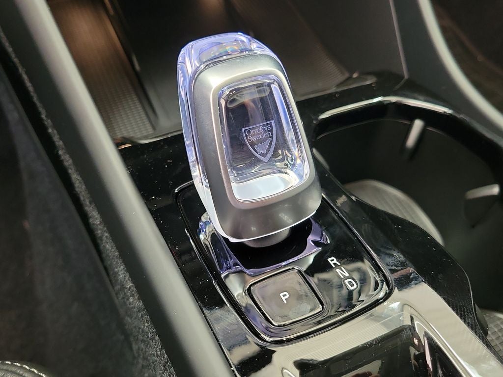 2026 Volvo XC40 B5 Ultra