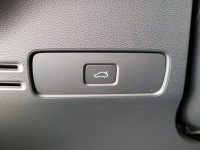 2026 Volvo XC40 B5 Ultra