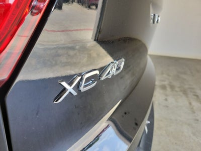 2026 Volvo XC40 B5 Ultra