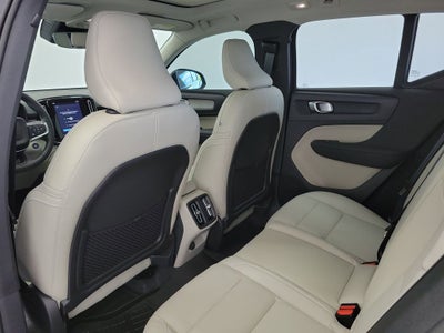 2026 Volvo XC40 B5 Ultra