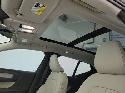 2026 Volvo XC40 B5 Ultra