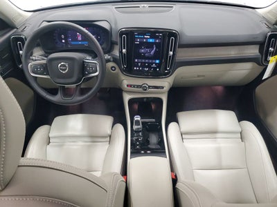 2025 Volvo XC40 B5 Ultra Dark Theme