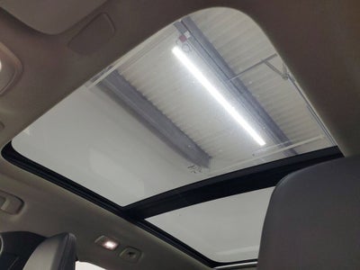 2025 Volvo XC40 B5 Ultra Dark Theme