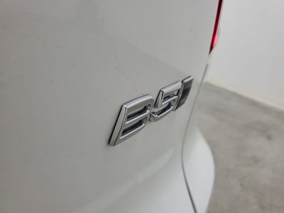 2025 Volvo XC40 B5 Ultra Dark Theme