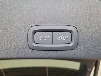 2026 Volvo XC40 B5 Ultra