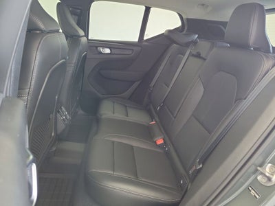 2026 Volvo XC40 B5 Ultra