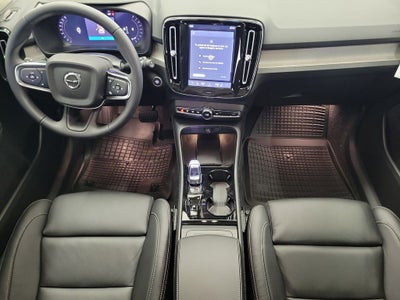 2026 Volvo XC40 B5 Ultra