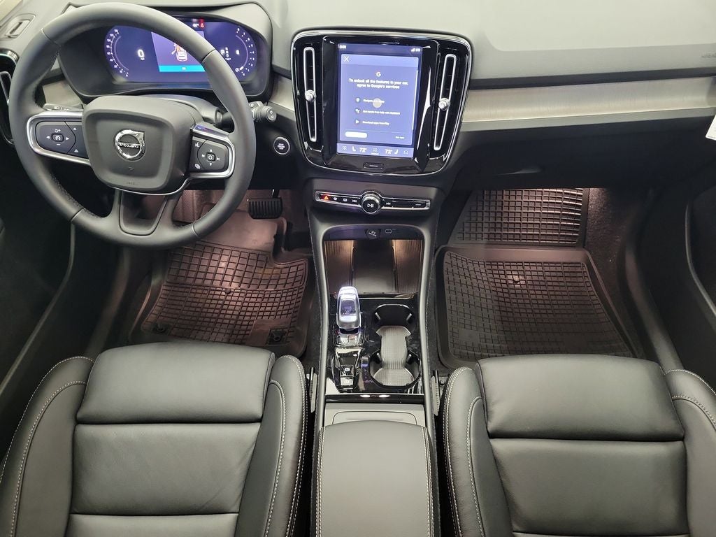 2026 Volvo XC40 B5 Ultra