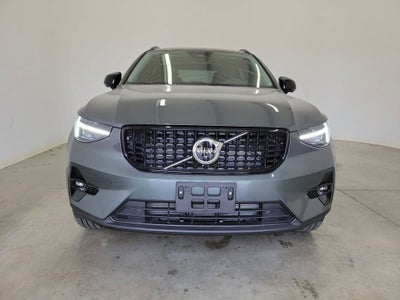 2026 Volvo XC40 B5 Ultra