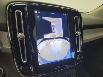 2026 Volvo XC40 B5 Ultra