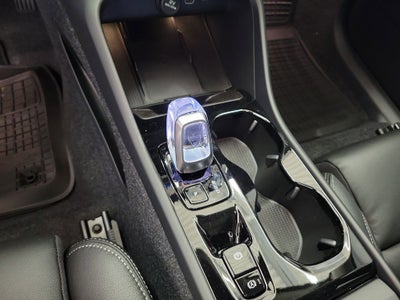 2026 Volvo XC40 B5 Ultra