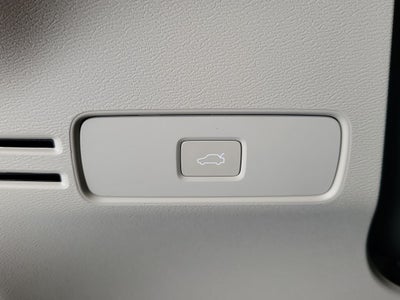 2026 Volvo XC40 B5 Ultra