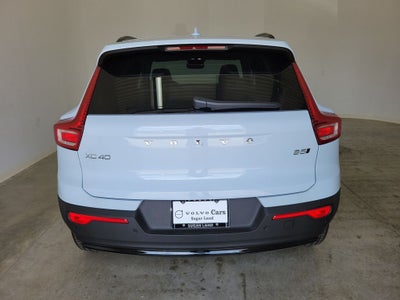 2026 Volvo XC40 B5 Ultra