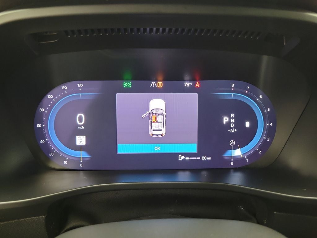 2023 Volvo XC40 B5 Plus Bright Theme