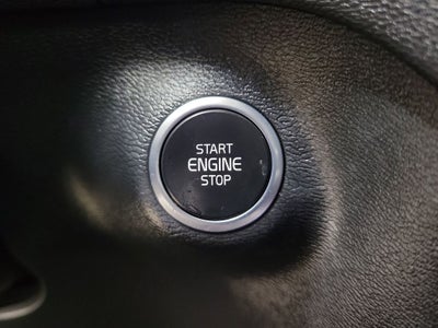 2023 Volvo XC40 B5 Plus Bright Theme