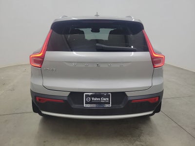 2023 Volvo XC40 B5 Plus Bright Theme