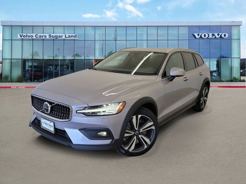 2026 Volvo V60 Cross Country B5 Plus