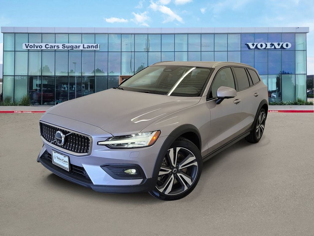 2026 Volvo V60 Cross Country B5 Plus