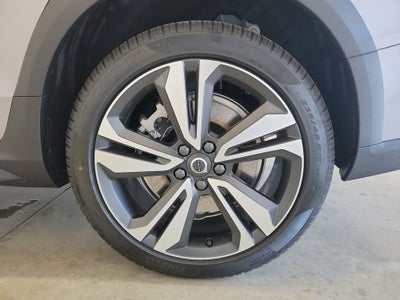 2026 Volvo V60 Cross Country B5 Plus