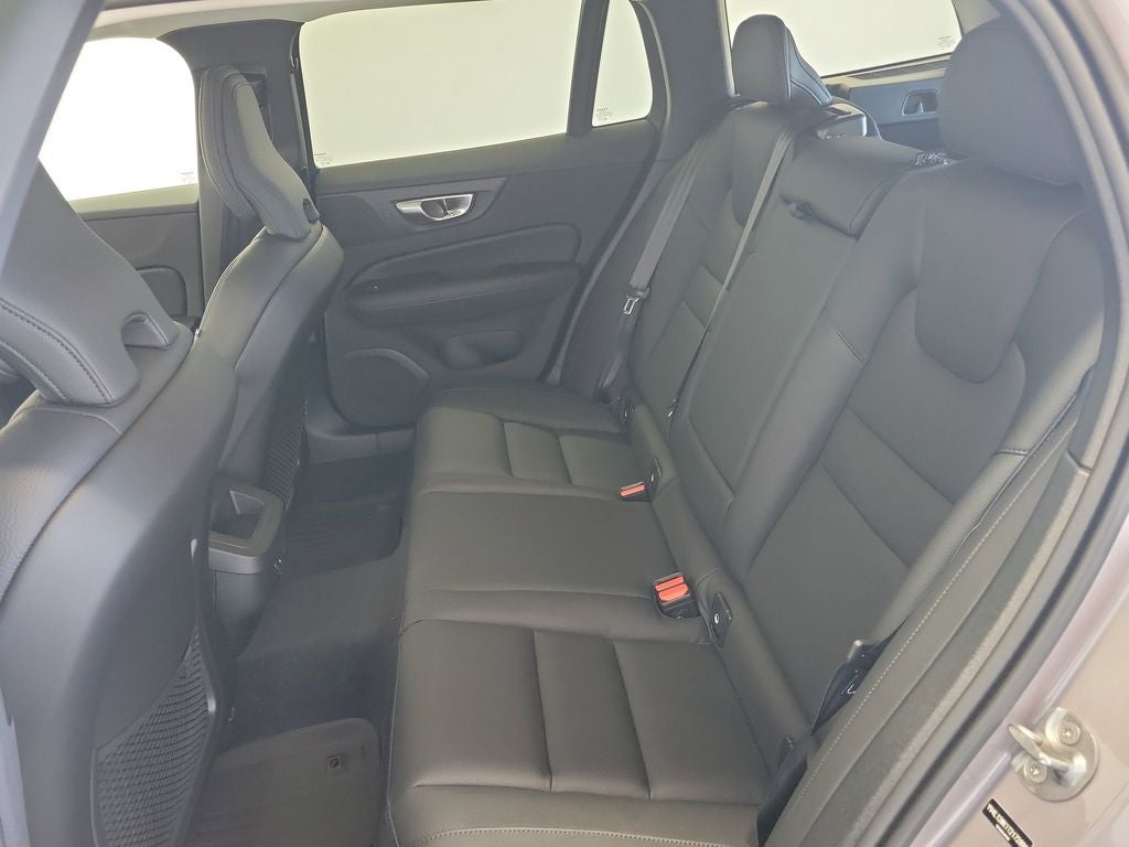 2026 Volvo V60 Cross Country B5 Plus