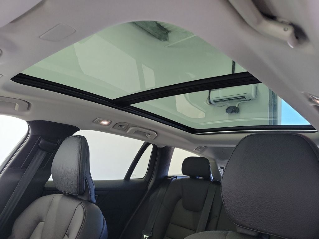 2026 Volvo V60 Cross Country B5 Plus