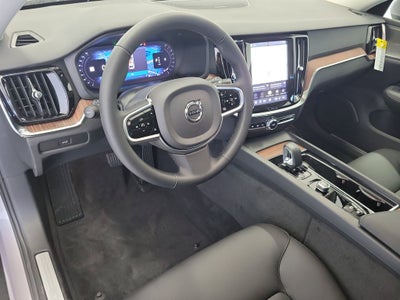 2026 Volvo V60 Cross Country B5 Plus