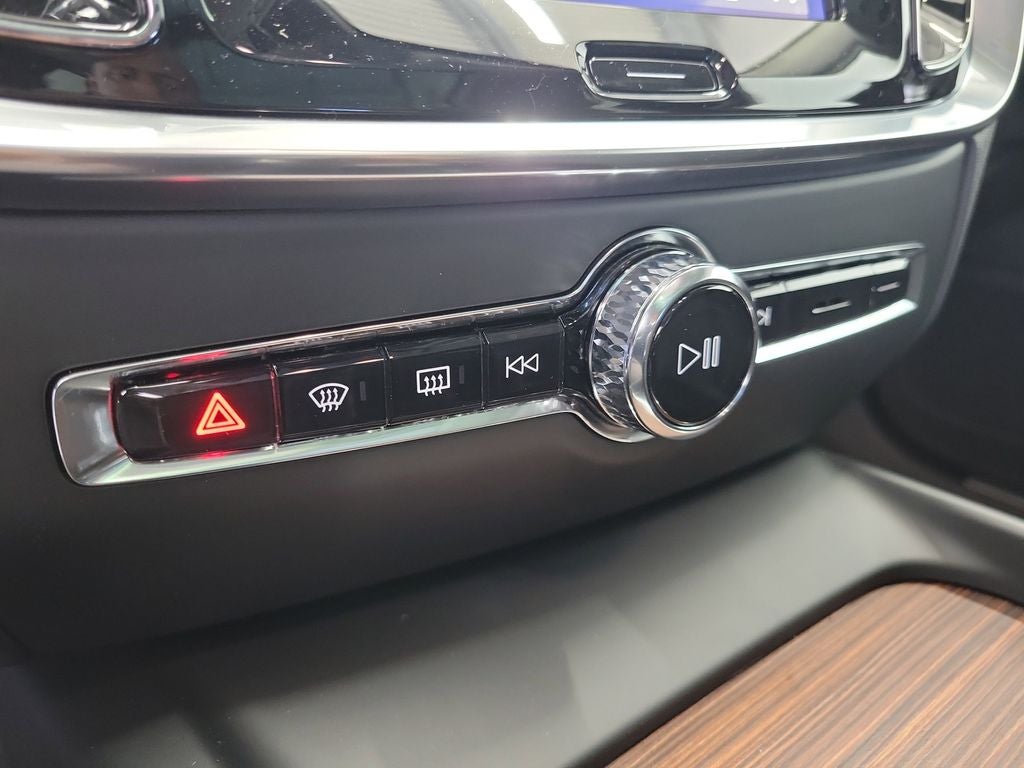 2026 Volvo V60 Cross Country B5 Plus