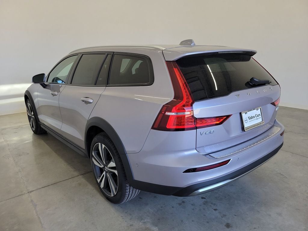 2026 Volvo V60 Cross Country B5 Plus
