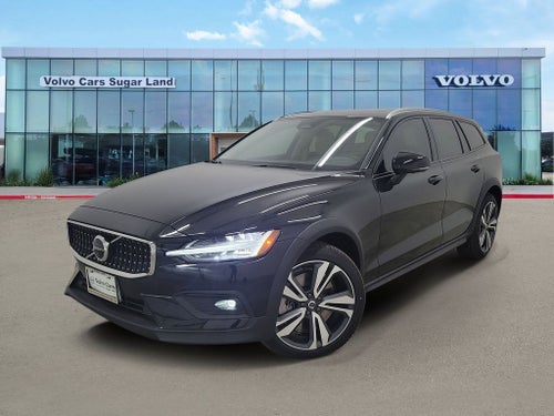 2026 Volvo V60 Cross Country B5 Plus