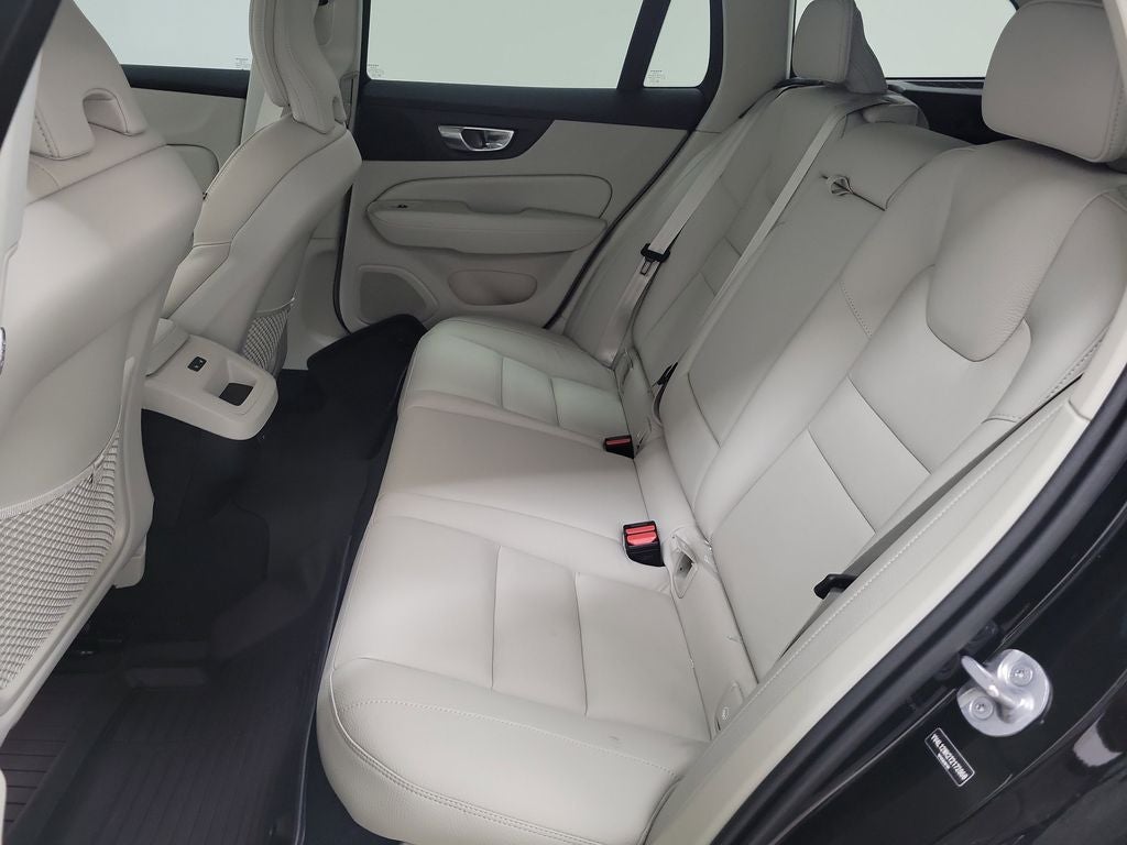 2026 Volvo V60 Cross Country B5 Plus