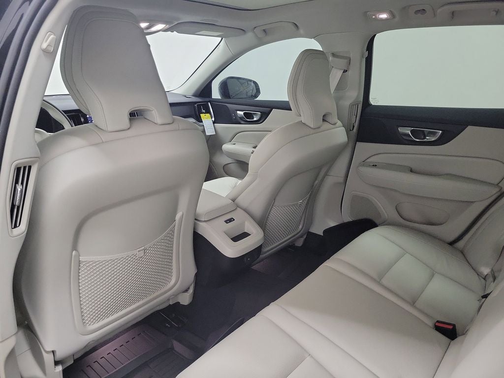 2026 Volvo V60 Cross Country B5 Plus