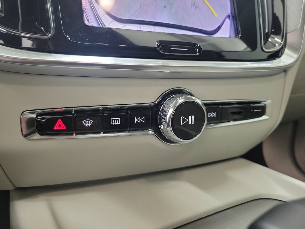 2026 Volvo V60 Cross Country B5 Plus