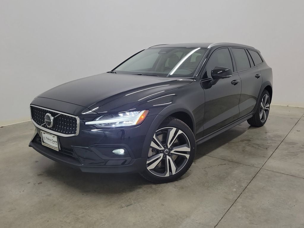 2026 Volvo V60 Cross Country B5 Plus