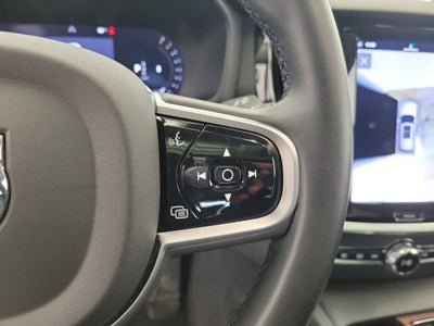 2025 Volvo V60 Cross Country B5 Plus