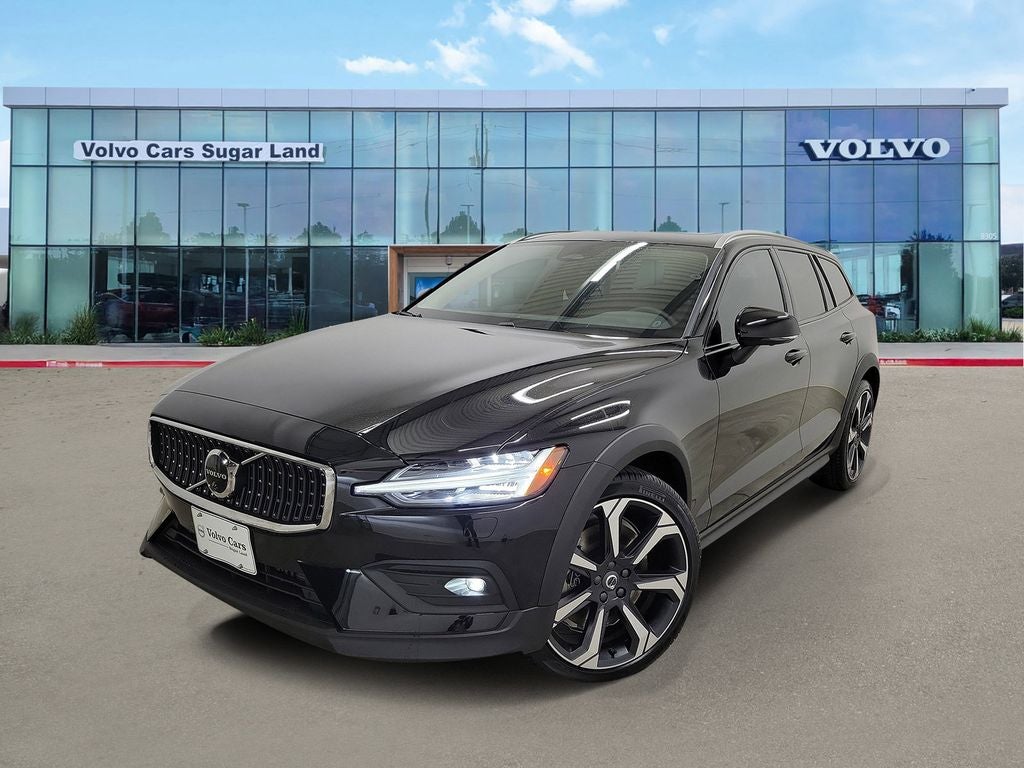 2026 Volvo V60 Cross Country B5 Plus